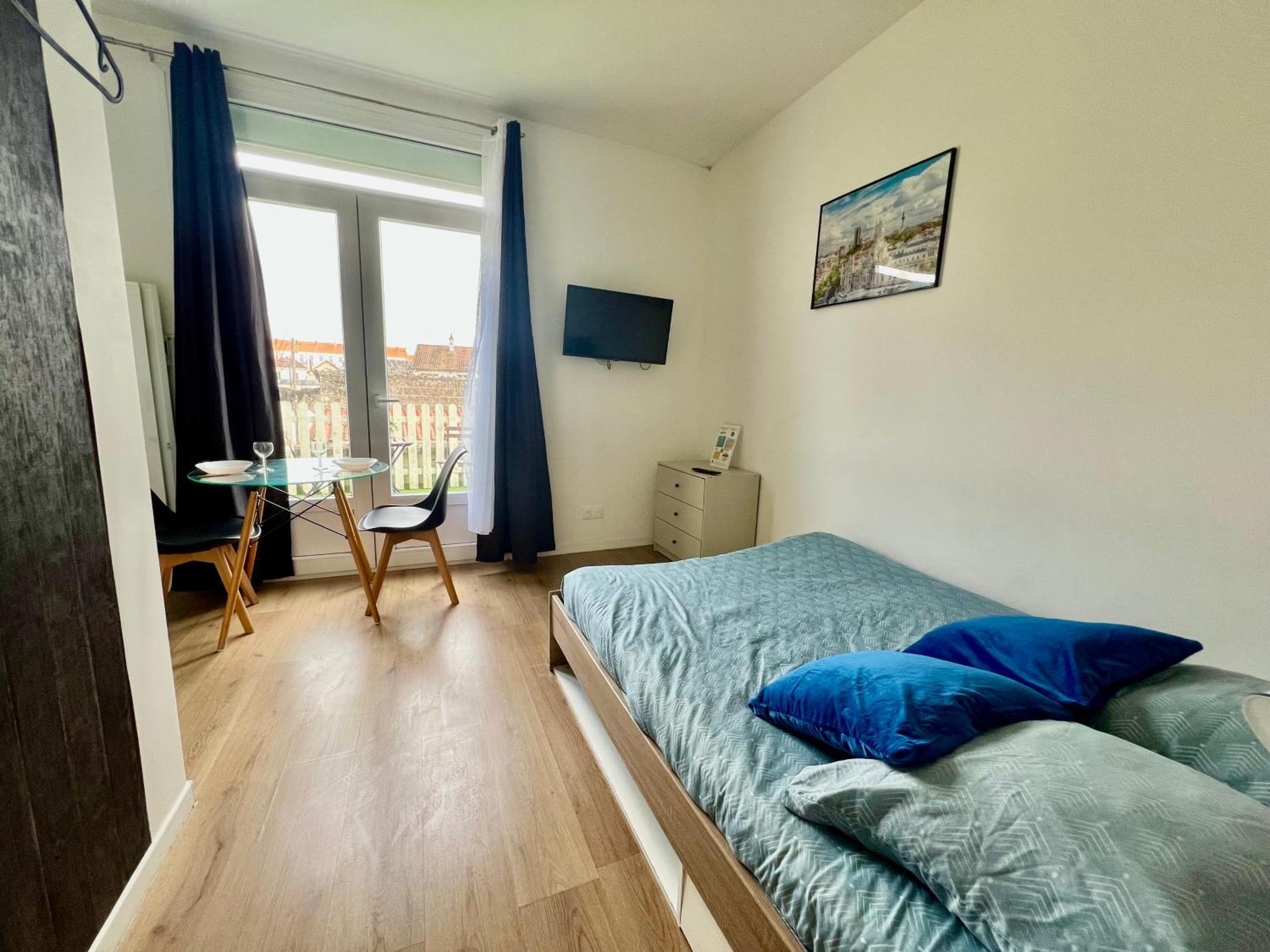 Studios Ideal Pro I Centre-Ville & Parking Gratuit Châtellerault Buitenkant foto