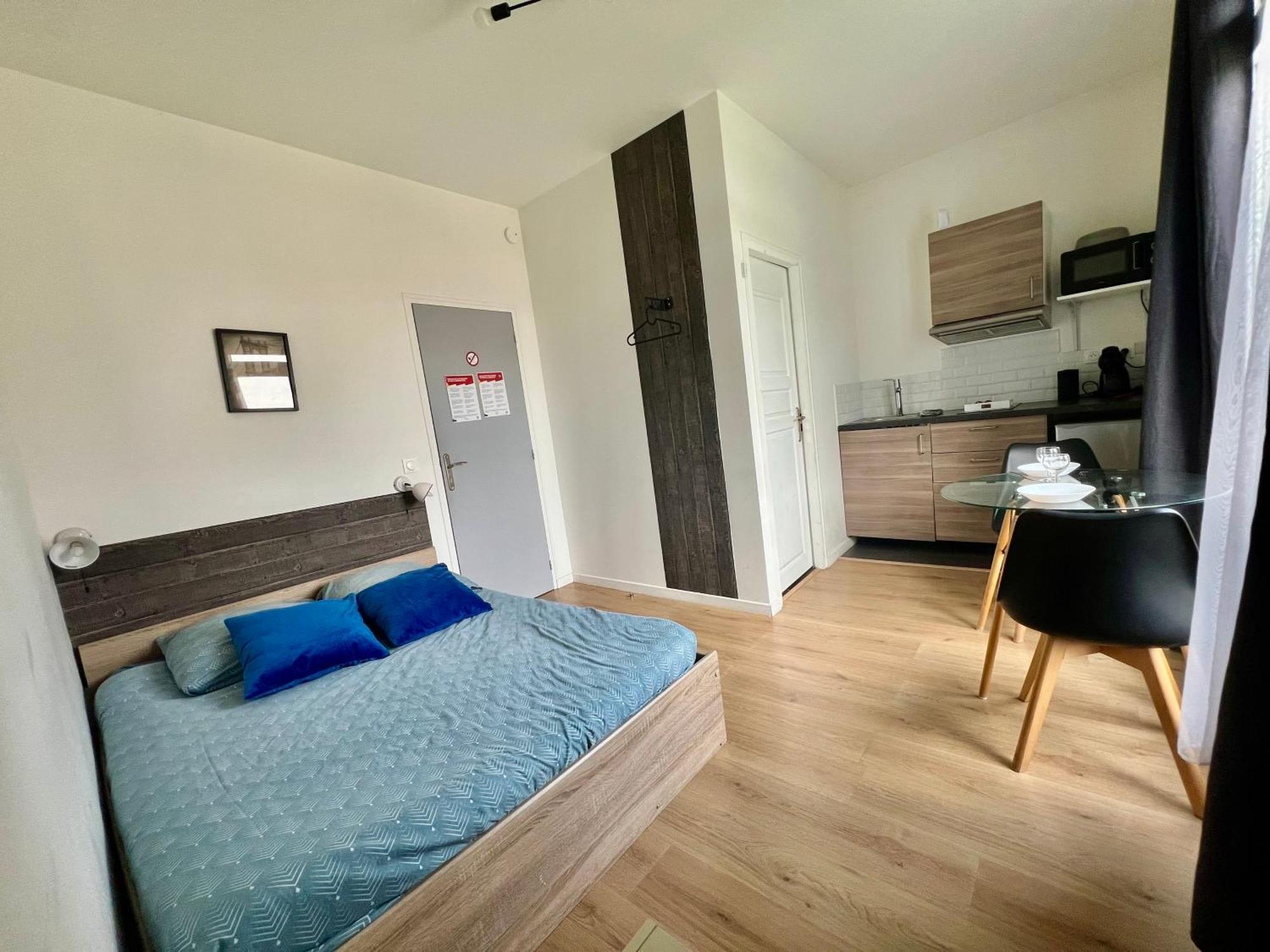 Studios Ideal Pro I Centre-Ville & Parking Gratuit Châtellerault Buitenkant foto