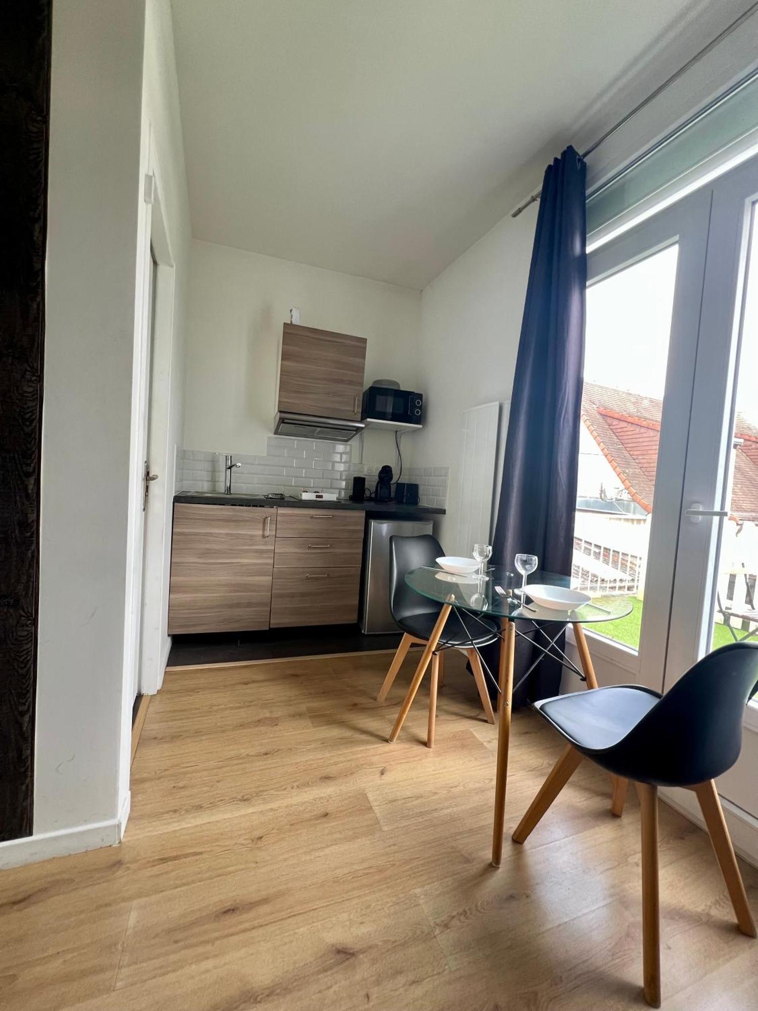 Studios Ideal Pro I Centre-Ville & Parking Gratuit Châtellerault Buitenkant foto